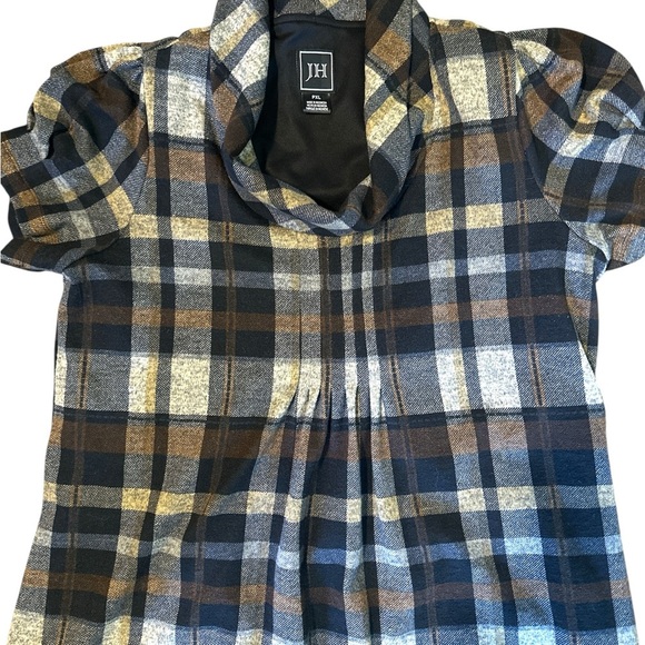 Jessica Howard Short Sleeve Plaid Cowl Neck Dress - Picture 3 of 4